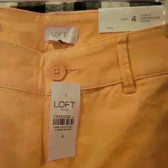 LOFT Woman's curvy girlfriend Chino pants sz 4 NWT - Picture 2 of 4